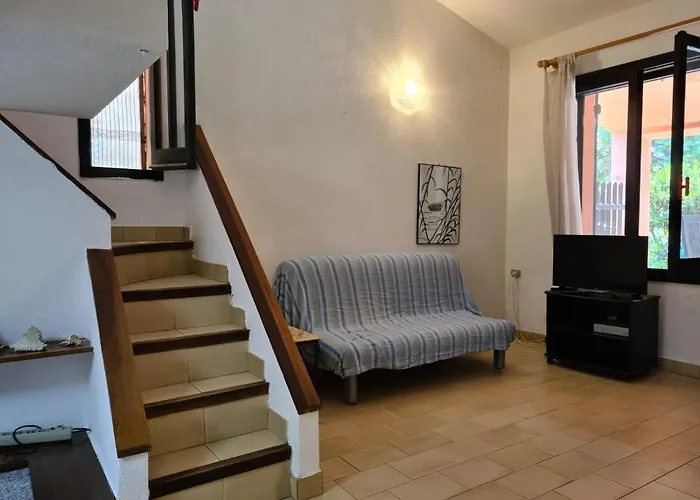 Caposchiera A 500 Metri Dal Mare