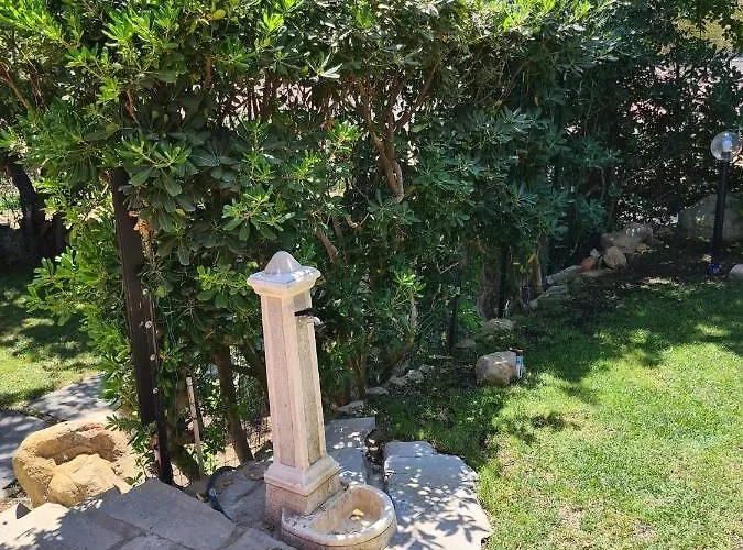 Caposchiera A 500 Metri Dal Mare