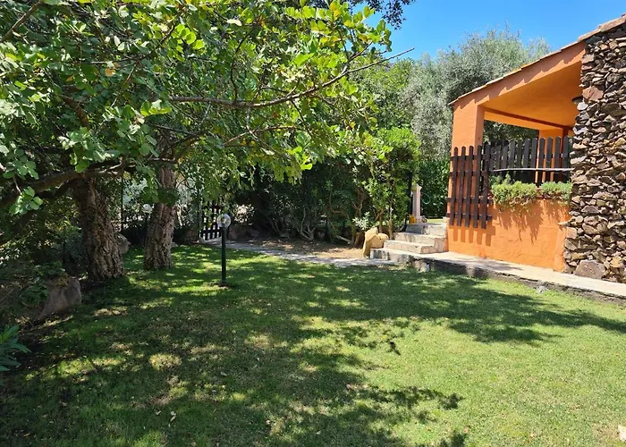 Caposchiera A 500 Metri Dal Mare